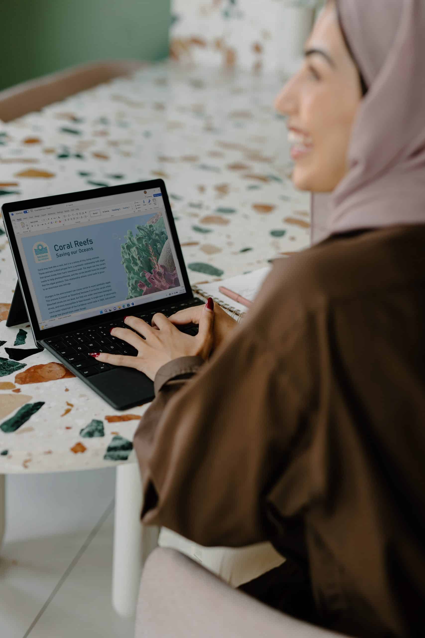 Top Online Jobs That Allow You to Work Anywhere and at Any Time