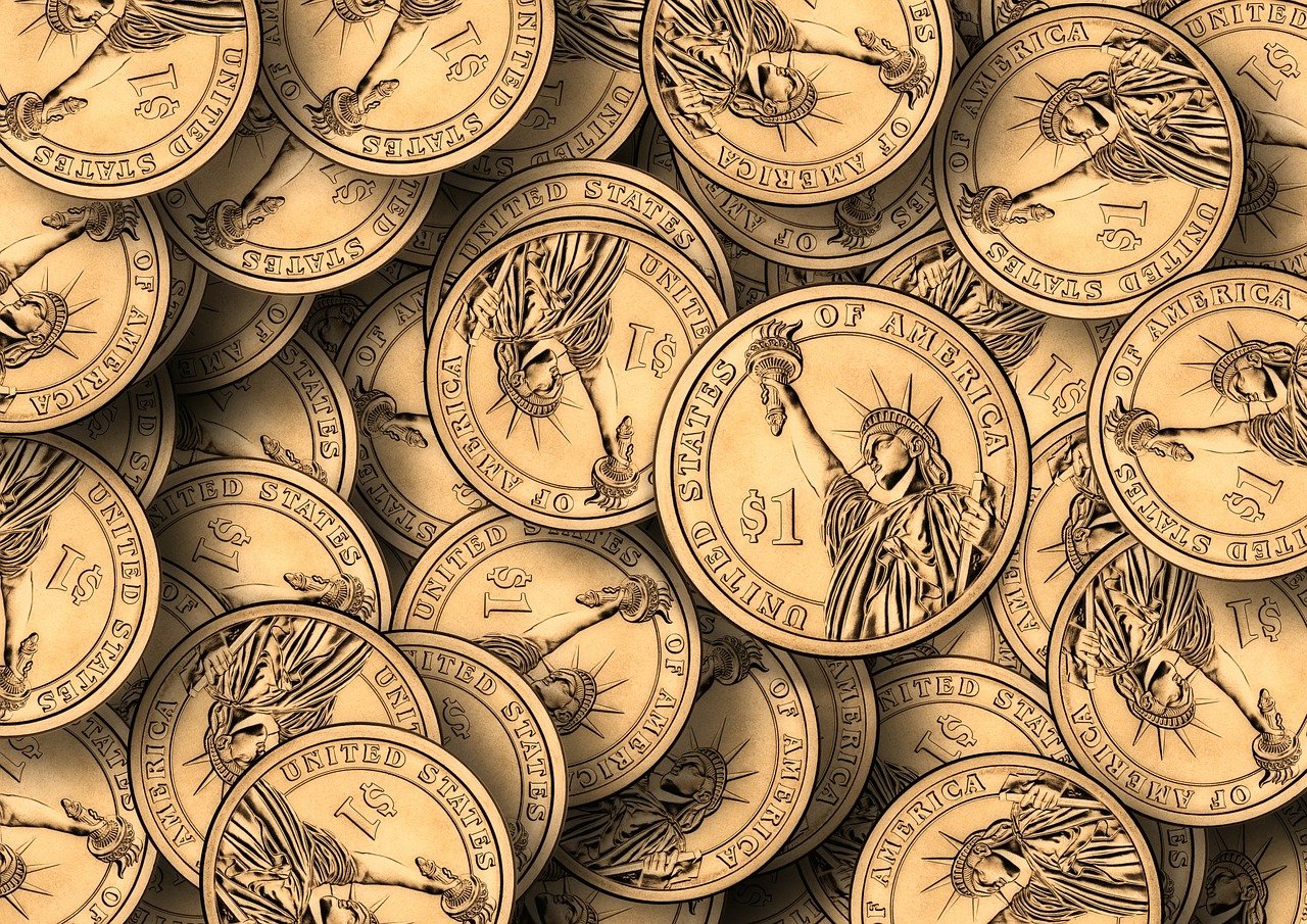Ways to Save Money on a Tight Budget: Living on a tight budget doesnt mean you cant save money