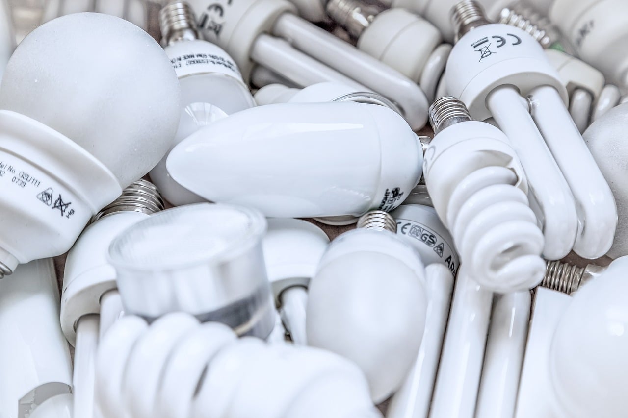 Ways to Save Money on a Tight Budget: Living on a tight budget doesnt mean you cant save money